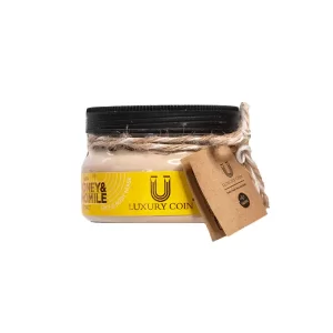 ماسک ارگانیک تهیه شده از ترکیبات طبیعی با پاکسازی سلول های مرده سطح پوست و آبرسانی عمیق،باعث شفافیت،روشنی و نرمی پوست صورت و بدن می گردد،موهای زیرپوستی و جوش‌های حاصل از آن را رفع می‌کند و همچنین تأثیر استفاده از کرم‌ها و سرم‌های مراقبتی را به صورت چشمگیری افزایش می دهد.
